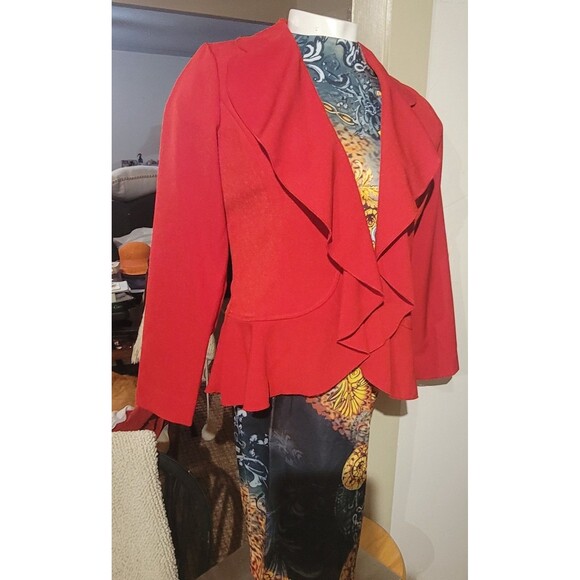 Sophisticated Fashion High Quality Joan Rivers Red Soft Knit Flutter Lapel Shrug - Picture 2 of 14